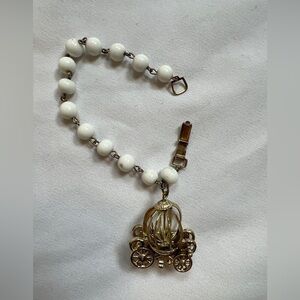 Vintage Cinderella‎ Carriage & White Bead Girls Charm Bracelet